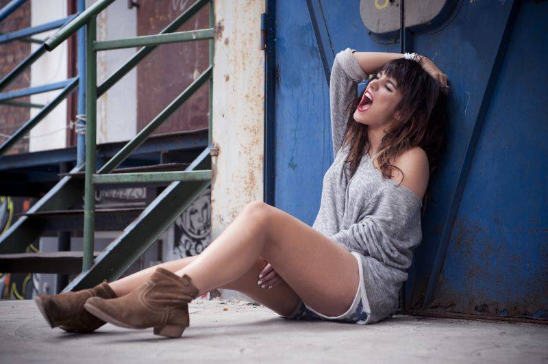 VIDEO: Ewa Farna představuje nový filmový hit, bere Všechno nebo nic