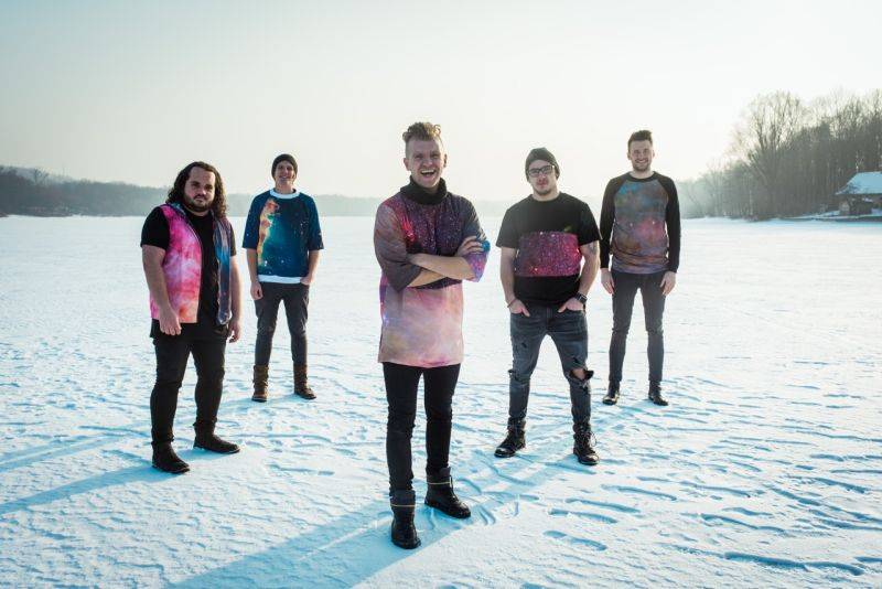 VIDEO: Nebe zpívá v novince do Bezvědomí, album vyjde v první půlce roku