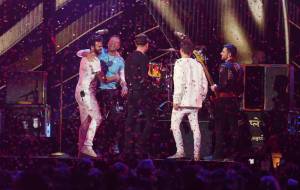 VIDEO: The Chainsmokers zlákali ke spolupráci Coldplay