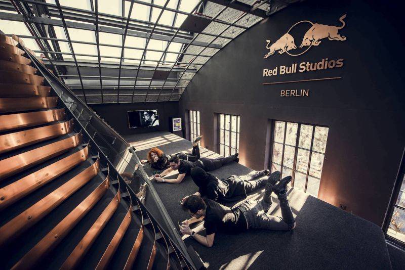 VIDEO: Komu je to jedno? Mydy Rabycad si z Berlína přivezli videoklip I Don't Care!