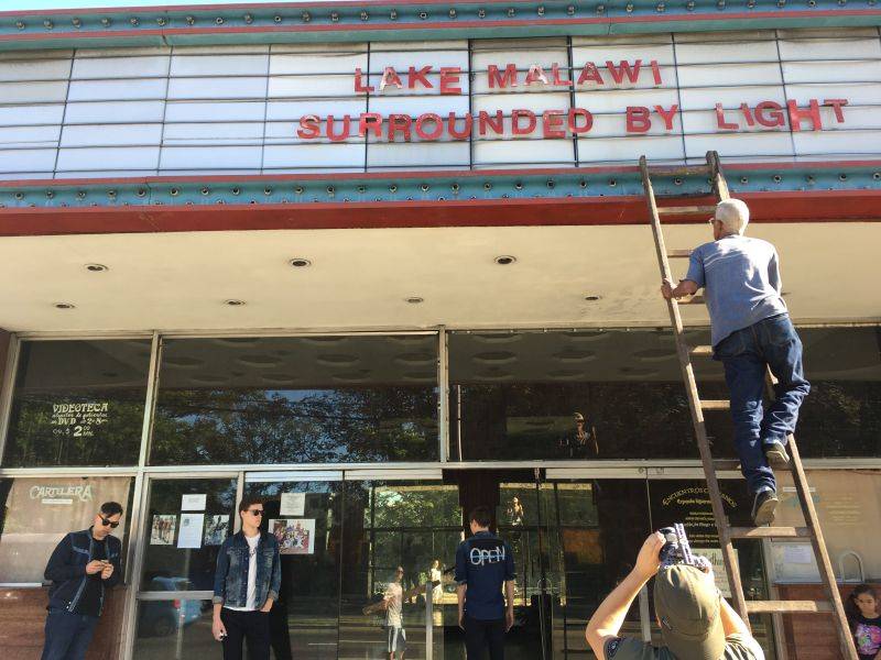 TOP 9 videoklipů týdne (135.): S Lake Malawi se vypravíme na Kubu, Kendrick Lamar je u výslechu a Rest nechce bílou sílu