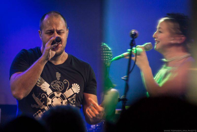 VIDEO: Xindl X míval holku v Kladně, Mostě i Plzni. Vypráví o tom v animovaném klipu Mýval