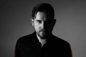 VIDEOPREMIÉRA: Hudebník a grafik M4REKG vede vnitřní dialog. Podívejte se na jeho klip A Betrayal