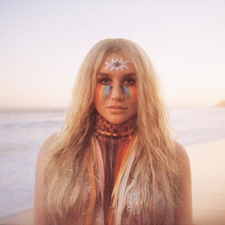 VIDEO: Kesha představuje další singl z připravované desky Rainbow, tentokrát oslavuje ženství