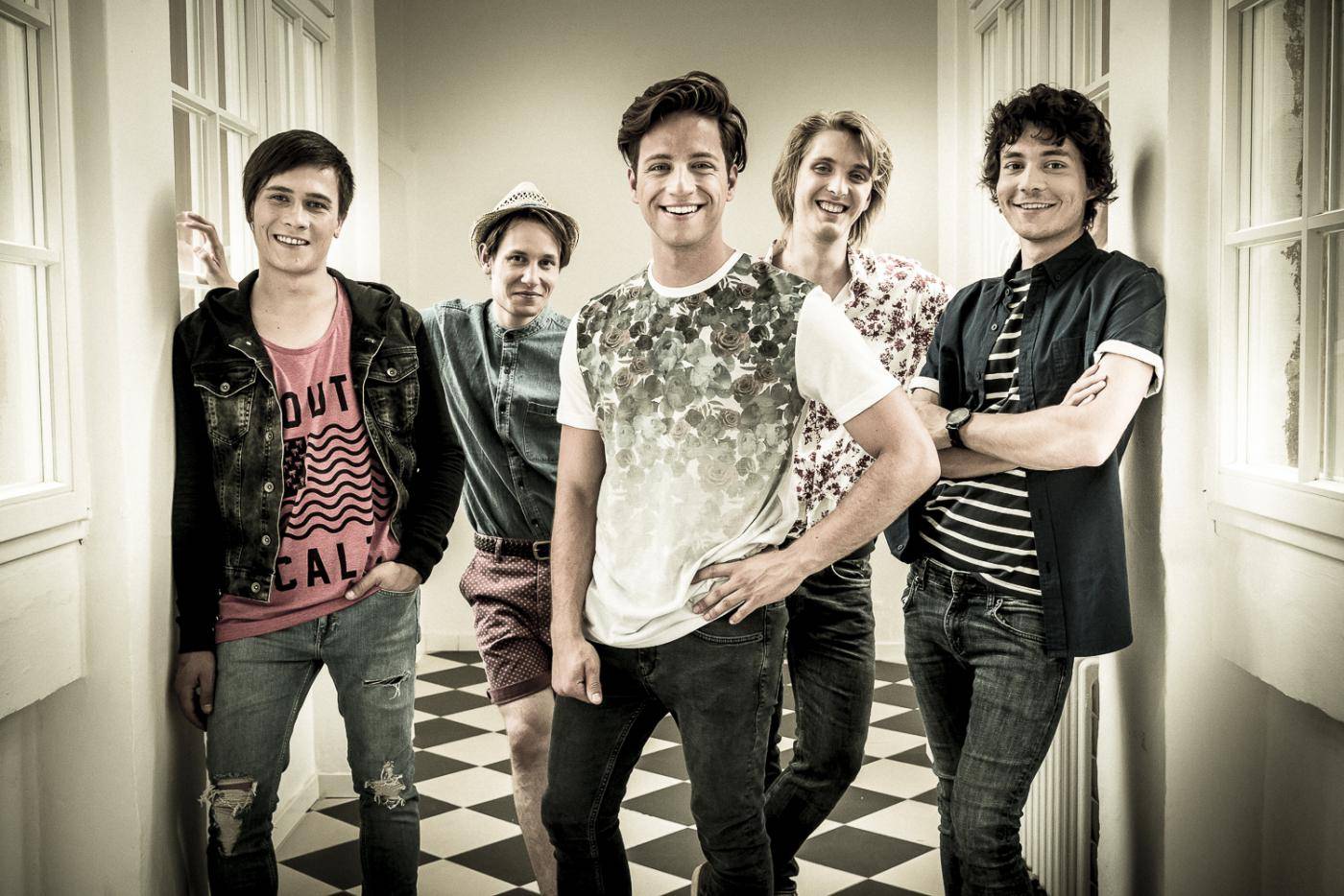 TOP 8 videoklipů týdne (147.): Coldplay vzdávají hold imigrantům, Demi Lovato uspořádala domácí party