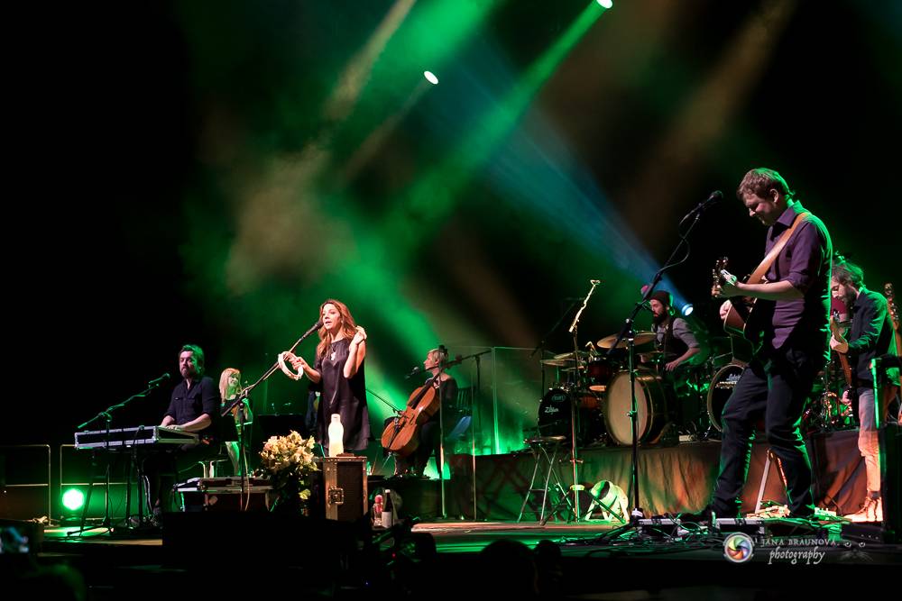 VIDEO: Přej si, co chceš, vzkazuje Aneta Langerová svojí Hvězdou. Koncertní živák Na vlně radosti vydá v září