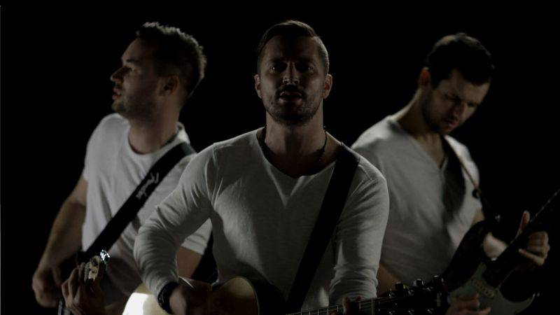 VIDEO: Hodiny představují singl z nového EP S tebou. Pokřtí jim ho Richard Krajčo