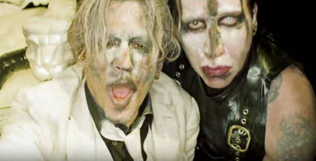 VIDEO: Marilyn Manson a Johnny Depp jsou hlavními hrdiny klipu SAY10. Je plný krve a provokace