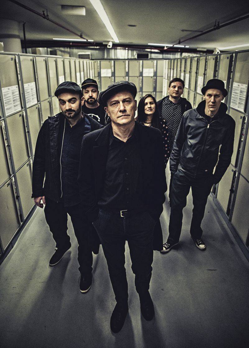 VIDEO: The Chancers použili do klipu Fight Dem Back hlášky Zemana, Okamury i Babiše