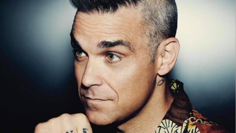 VIDEO: Robbie Williams vloguje i z Prahy a přináší klip k nové písni