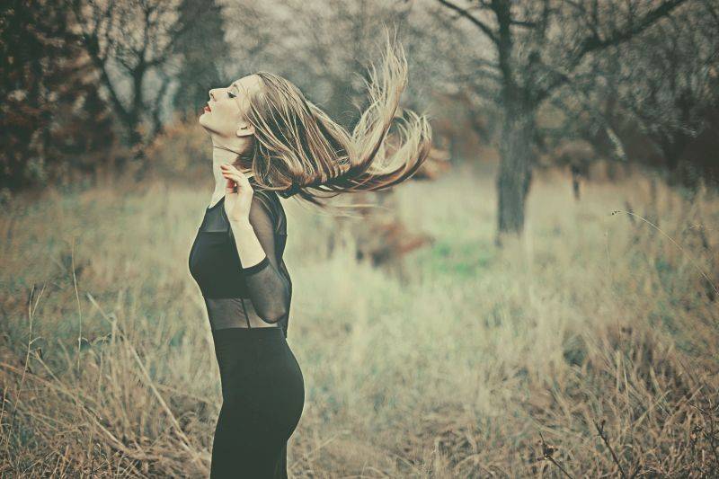 VIDEOPREMIÉRA: Éterická Barbora Mochowa natáčela klip v prostoru bývalé čokoládovny