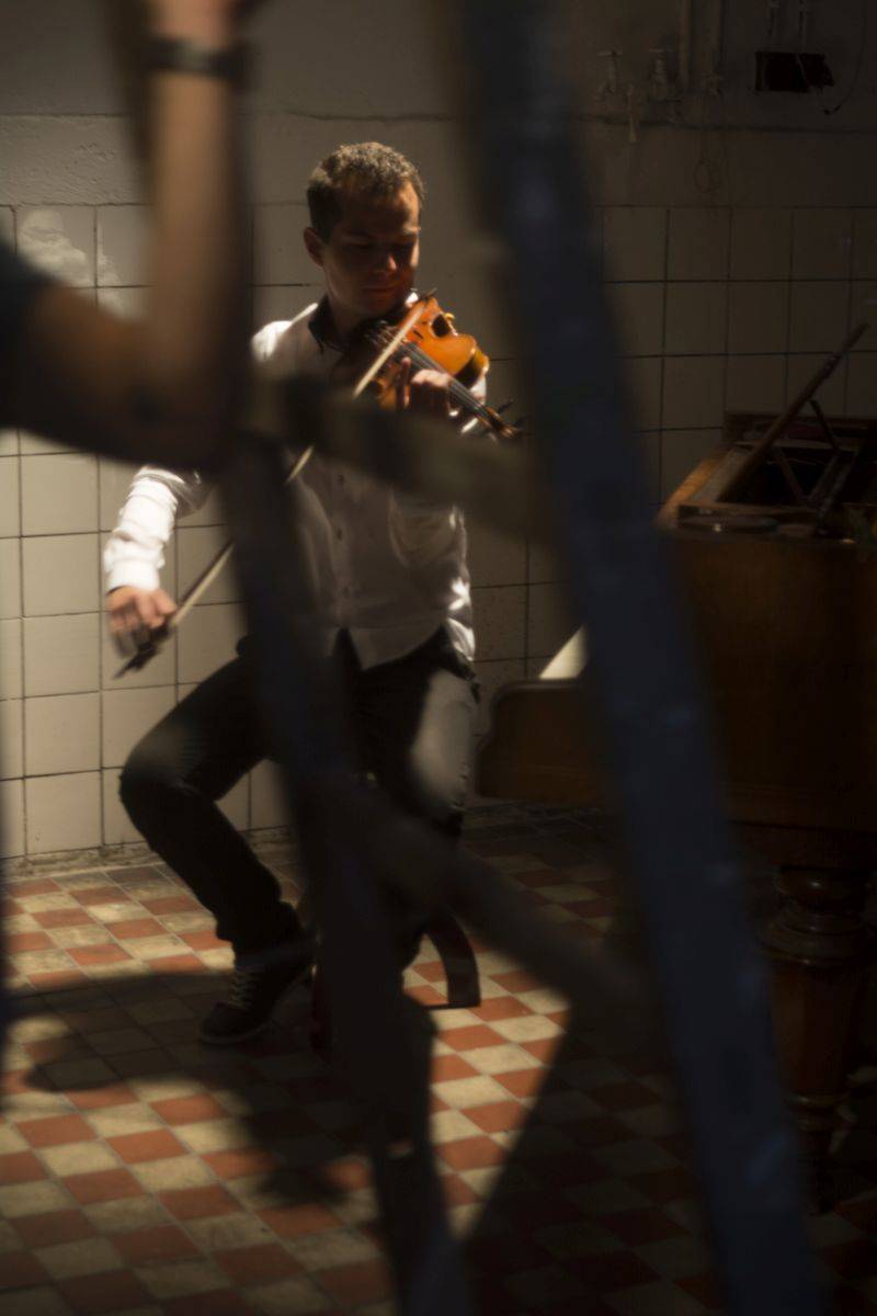 VIDEOPREMIÉRA: Éterická Barbora Mochowa natáčela klip v prostoru bývalé čokoládovny