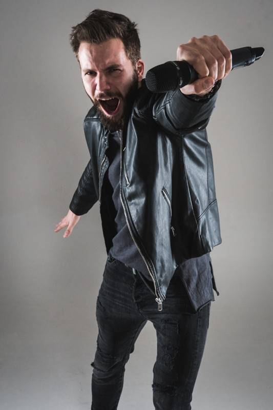 VIDEO: Easy Steps vzpomínají ve svém videoklipu na první návštěvu profesionálního studia