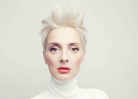 TOP 4 videoklipy týdne: Milan Peroutka natáčel na Islandu, Eminem se vrací na jeviště