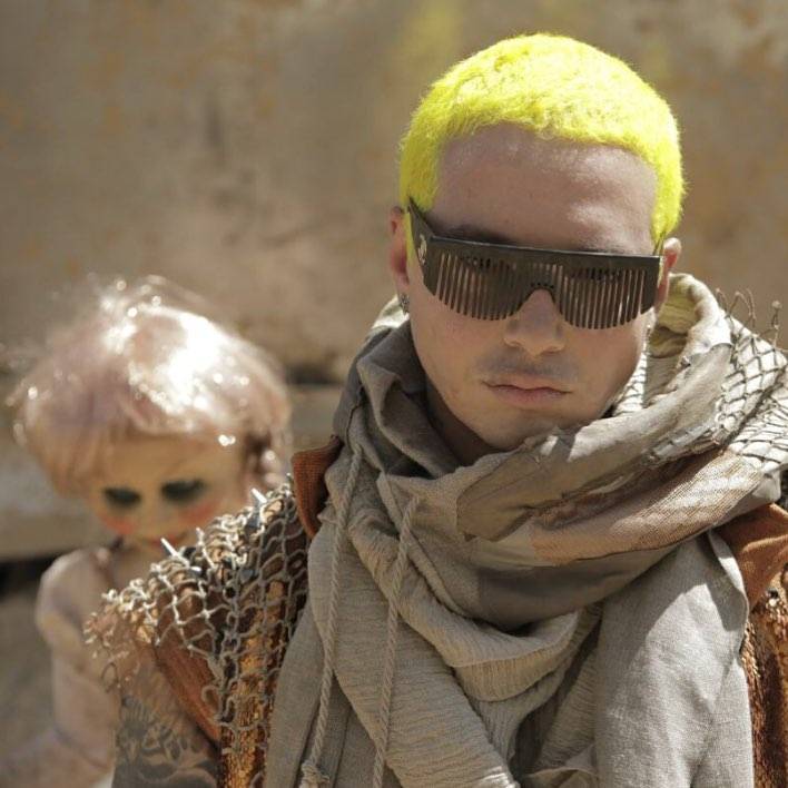 TOP 6 videoklipů týdne: Justin Timberlake a J Balvin zpívají v apokalyptickém světě, Fall Out Boy v kostele