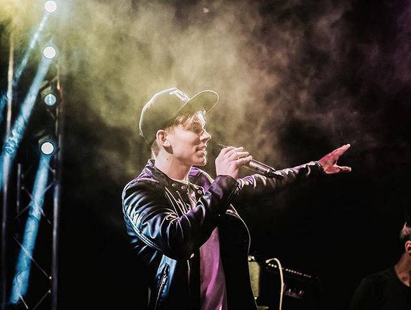 TOP 6 videoklipů týdne: Slza spojila síly se Celeste Buckingham, Justin Timberlake nás zavede do lesa