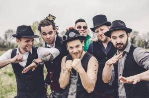 VIDEOPREMIÉRA: Circus Brothers přispěchají v následujících dnech s novým albem. Podívejte se na klip Gas, Gas