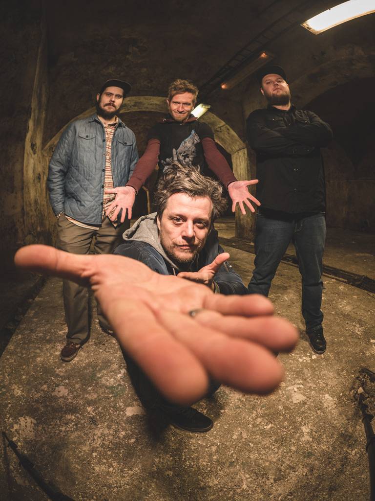 VIDEO: Honza Křížek je v novém klipu Runway k nezastavení 