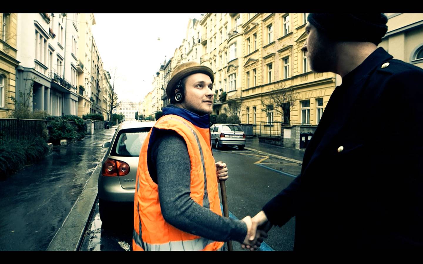 TOP 6 videoklipů týdne: O5 a Radeček a Voxel posílají dobré zprávy, Demi Lovato zpívá v pohádkové krajině