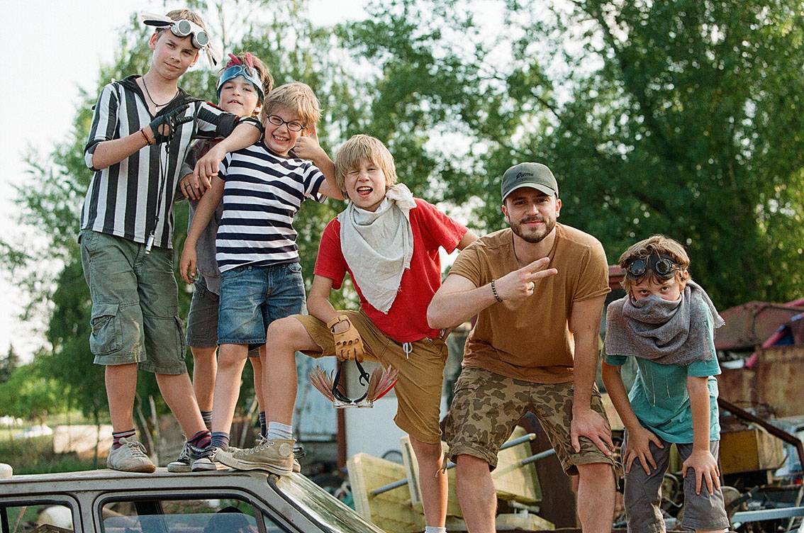 VIDEO: Lipo v klipu Svoboda věří, že člověk dokáže být silnější než bouře. Hostuje mu Marcell