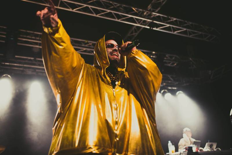 TOP 6 videoklipů týdne: The.Switch pohřbili zpěváka, Kapitán Demo parkuje uprostřed magistrály