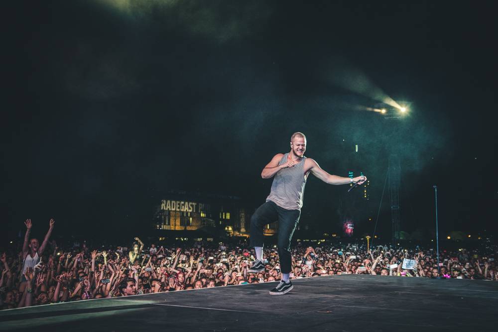 TOP 5 videoklipů týdne: Kygo a Imagine Dragons obsadili příšeru, Adam Mišík vsadil na jistotu