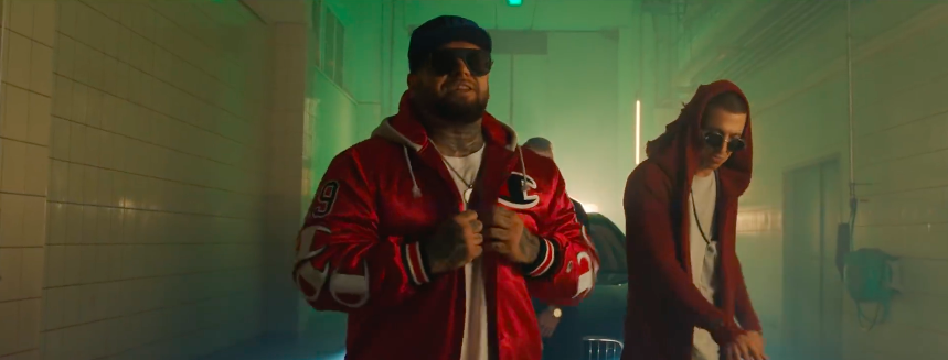 TOP 8 videoklipů týdne: Pokáč zve teenagery do lesa, Tři sestry zpívají o boji mužů a žen