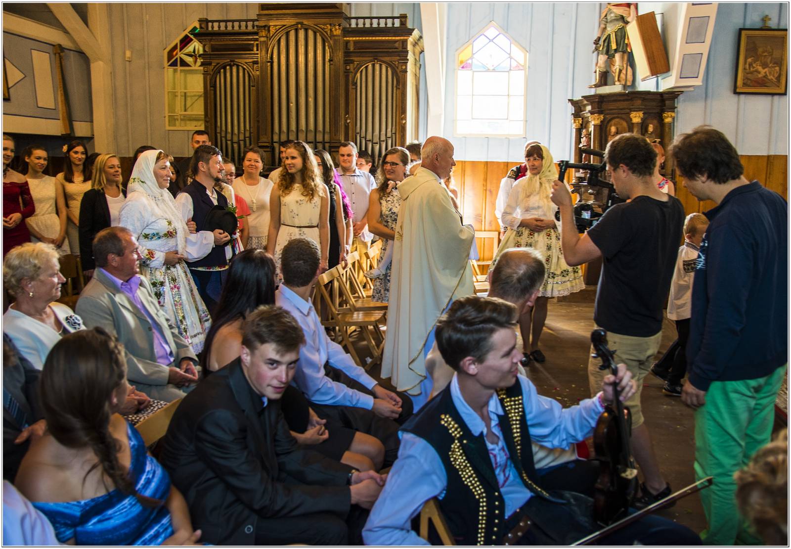 VIDEO: Good Work dali lidové hudbě moderní kabát. Klipem nás zavádí do Beskyd