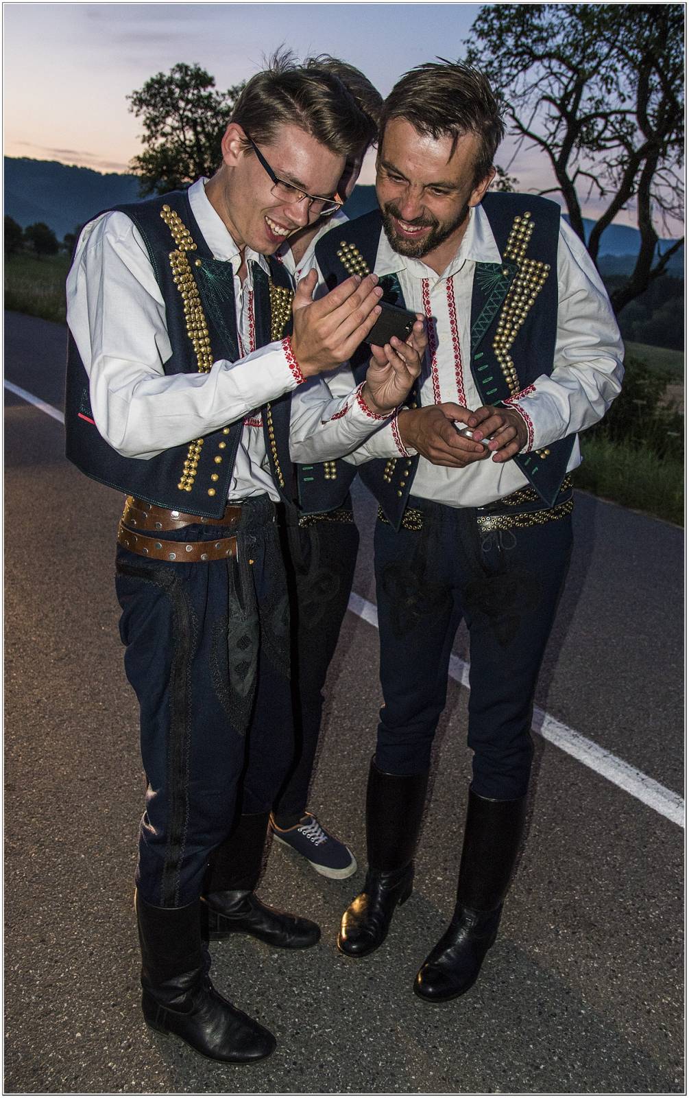 VIDEO: Good Work dali lidové hudbě moderní kabát. Klipem nás zavádí do Beskyd