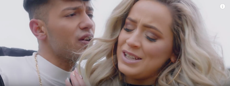 TOP 9 videoklipů týdne: Gaia Mesiah se klaní Janu Husovi, Chinaski přicházejí s dojemným Tamaryškem