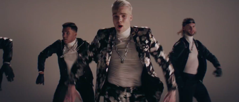 TOP 10 videoklipů týdne: Filmová Jana Kirschner, Barbora Poláková ve sněhu a Mikolas Josef v Abu Dhabi