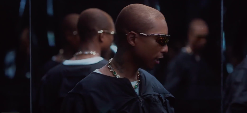 TOP 8 videoklipů týdne: Slza se po pauze vrací, Pekař zpívá Světlušce a Mikolas Josef připomíná Forum Karlín