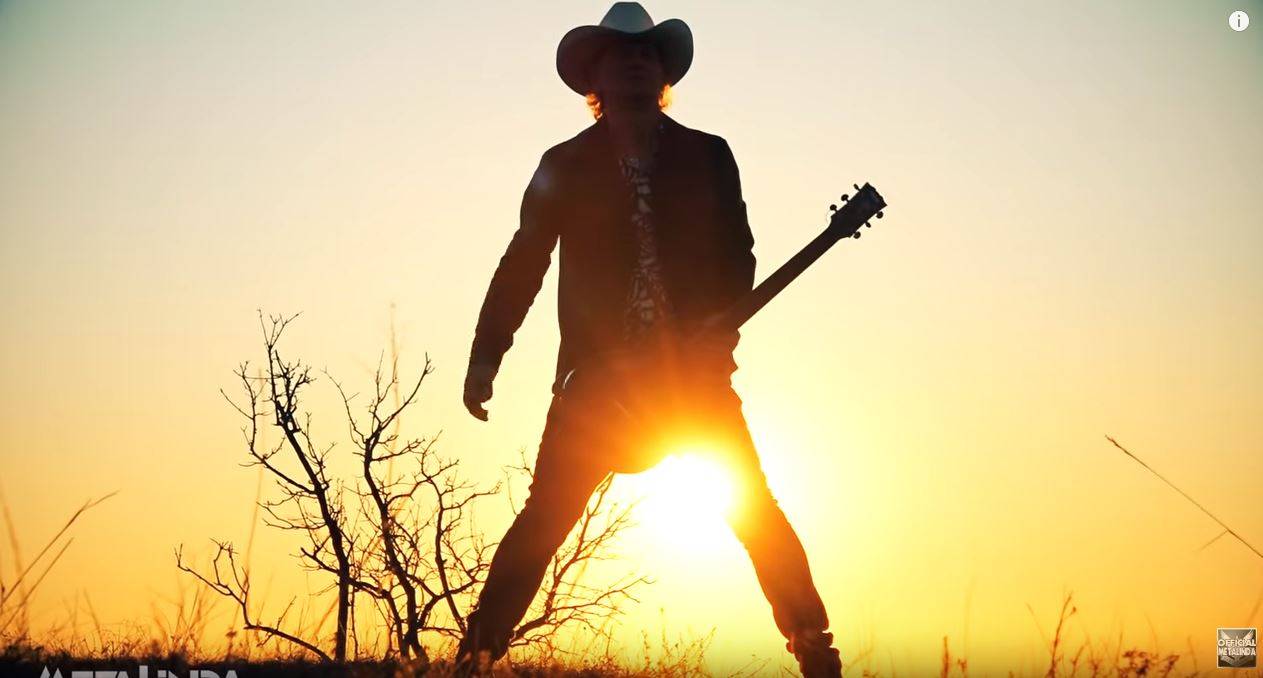 Bizár týdne: Slovenská kapela Metalinda nahrála rockovou verzi české hymny