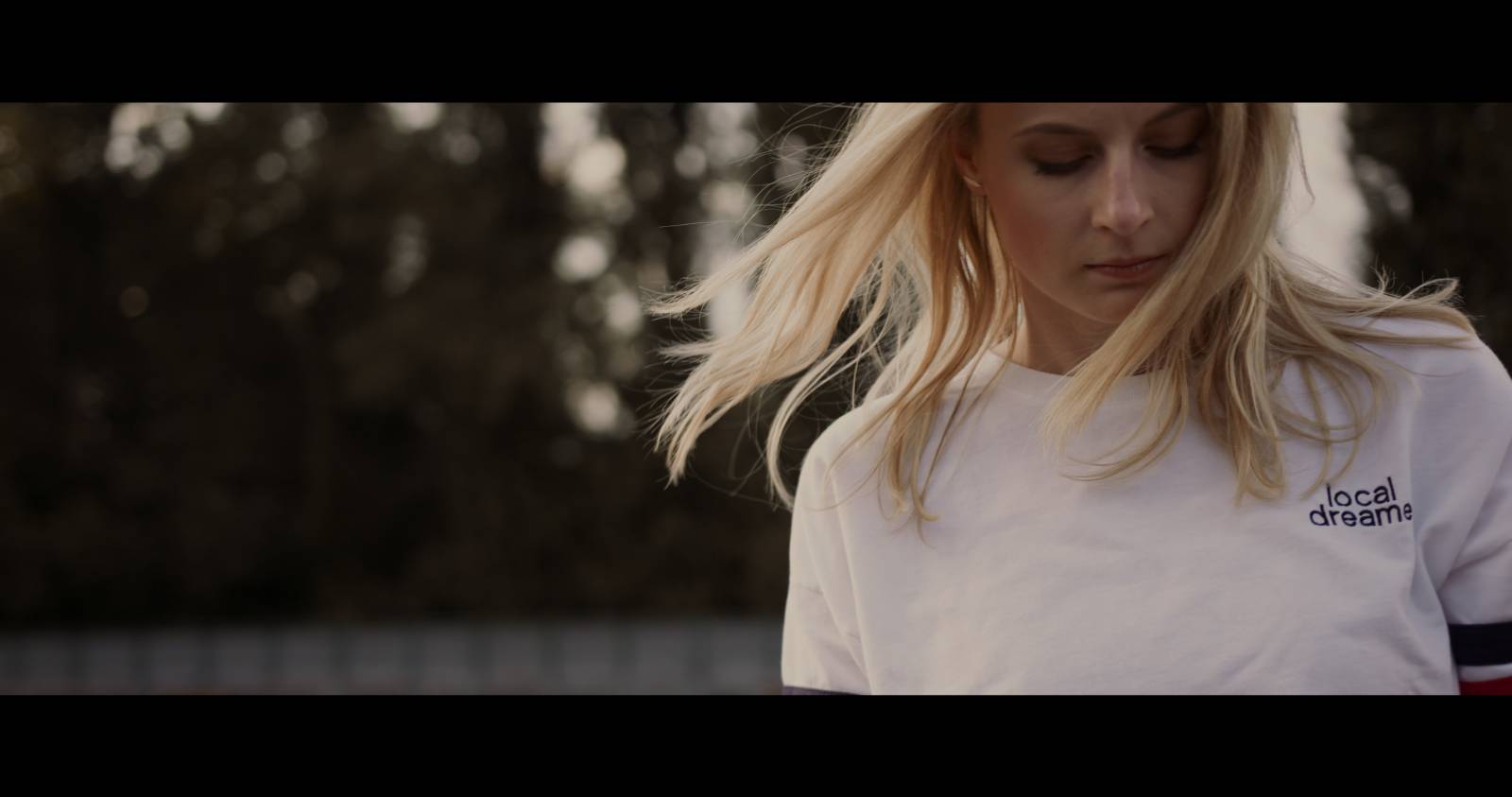 TOP 7 videoklipů týdne: Wohnout se pokusili o normální klip, Mandrage to vidí růžově