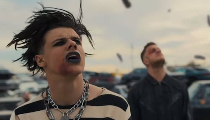 TOP 7 videoklipů týdne: Wohnout se pokusili o normální klip, Mandrage to vidí růžově