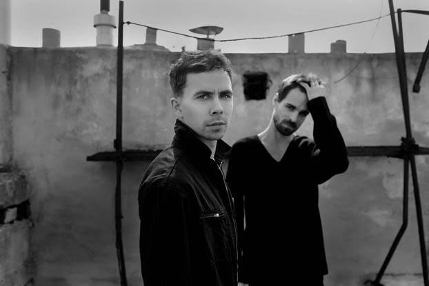 TOP 7 videoklipů týdne: Support Lesbiens o boji za lásku, Sebastian a Adam Mišík v duetu a Mirai na road tripu s Benem Cristovao