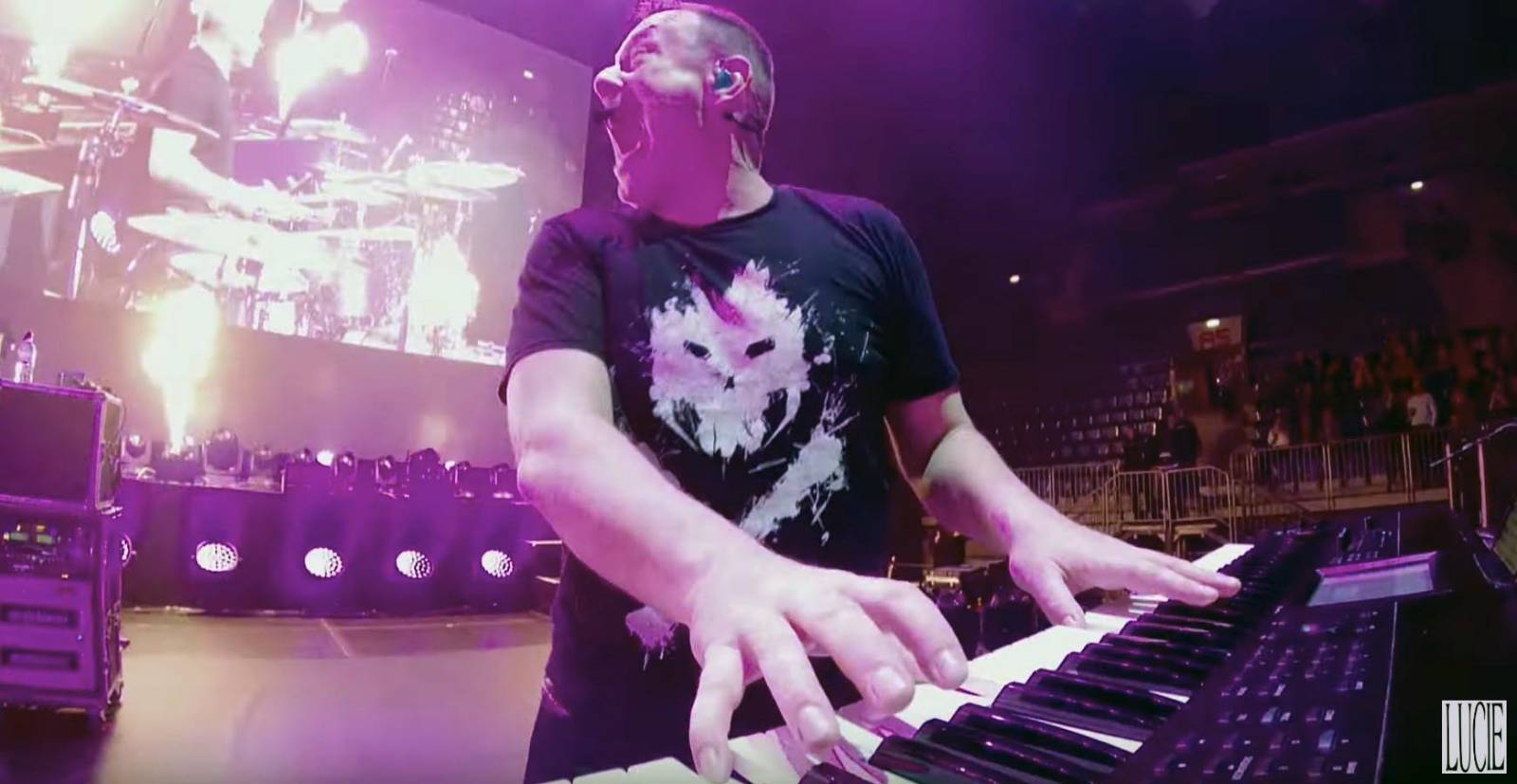 VIDEO: Lucie má videoklip k singlu Takhle tě mám rád. Natočila ho na turné