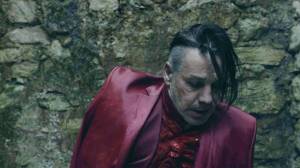 VIDEO: Lindemann mají videoklip k Ach so gern, který je celý na jeden záběr