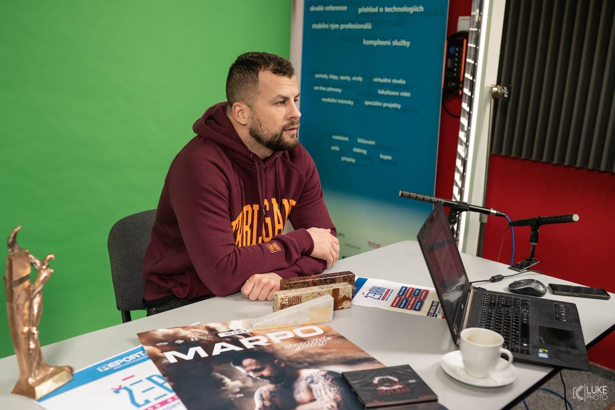 VIDEO: Marek Taclík, Iva Pazderková, Monkey Business, Mňága a Žďorp, Michal Prokop a Marpo natáčeli spot Žebříku