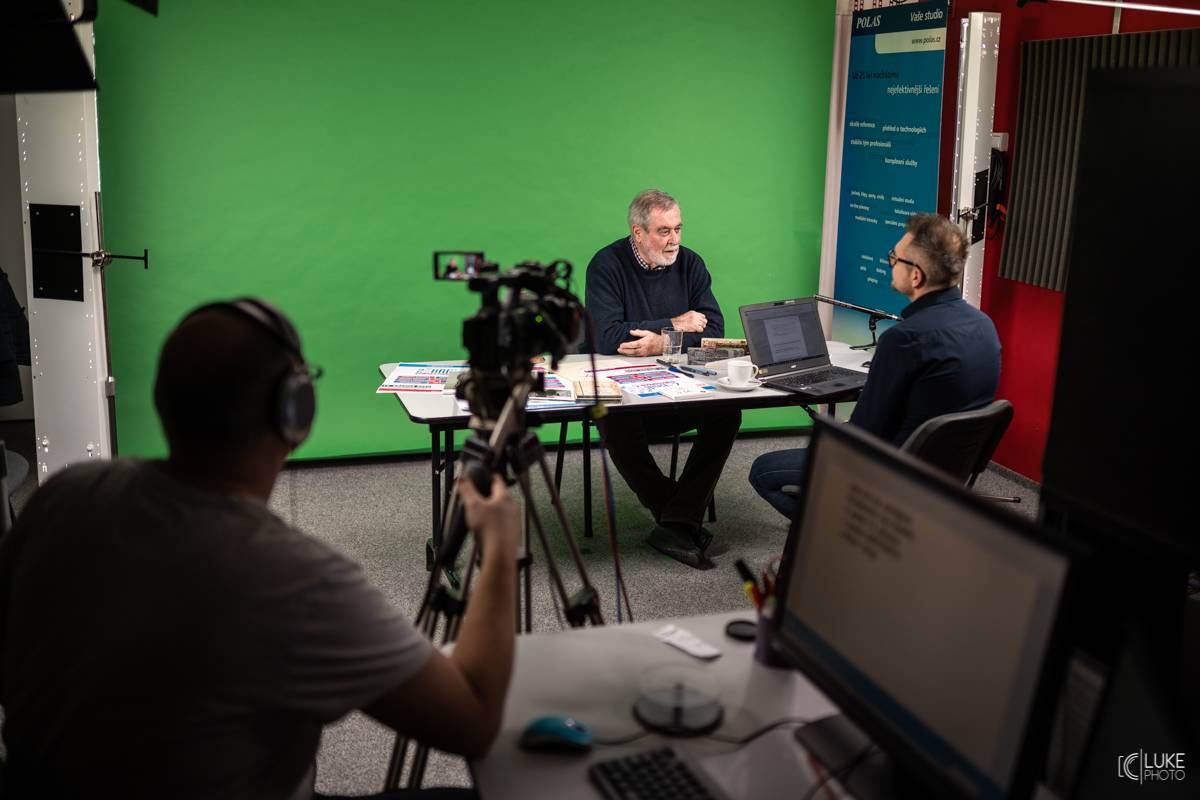 VIDEO: Marek Taclík, Iva Pazderková, Monkey Business, Mňága a Žďorp, Michal Prokop a Marpo natáčeli spot Žebříku