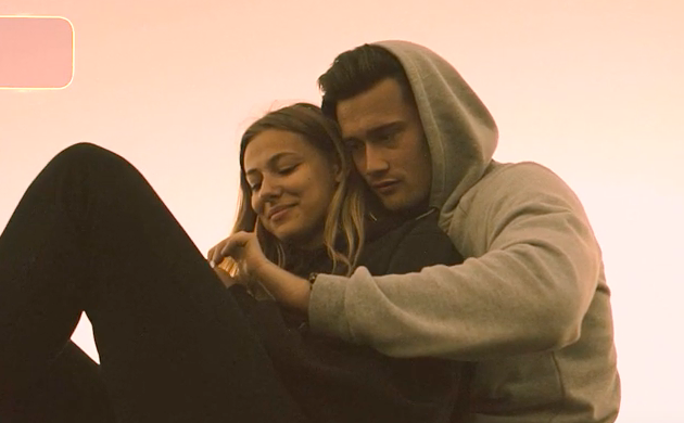 TOP 7 videoklipů týdne: Jana Kirschner a Vojta Dyk zpívají o vztazích, Mirai nabádají k nošení roušek