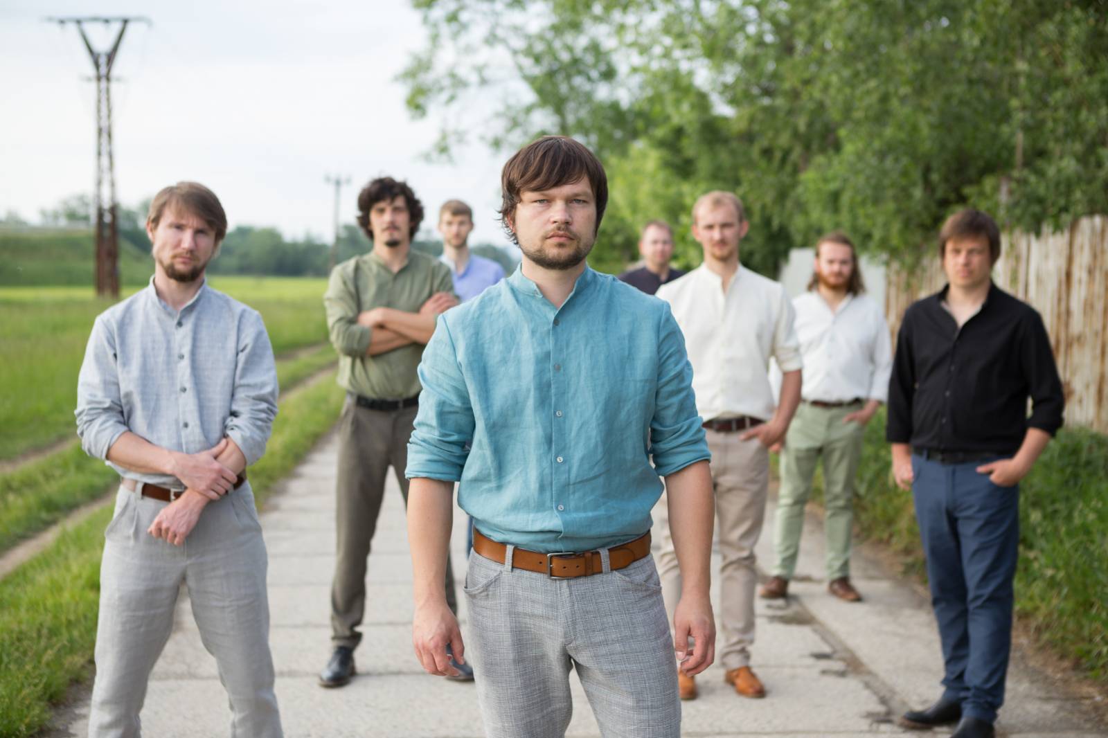 TOP 7 videoklipů týdne: Paulie Garand má další singl s DJem Wichem, Mirai natáčeli na Bali, Lenny v Londýně