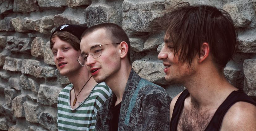 TOP 6 videoklipů týdne: John Wolfhooker vsadili na barvy, PSH dali dohromady rapovou elitu