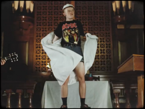 Mladí táhnou za AC/DC. Krajané The Chats složili poklonu svým hrdinům a zní to skvěle