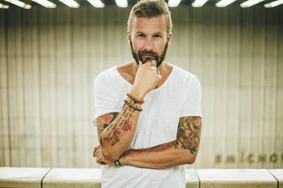 ANKETA: Jak se čeští hudebníci ohlížejí za rokem 2020? A co plánují letos? Odpovídali Kuba Ryba, Pokáč, Ondřej Polák a další