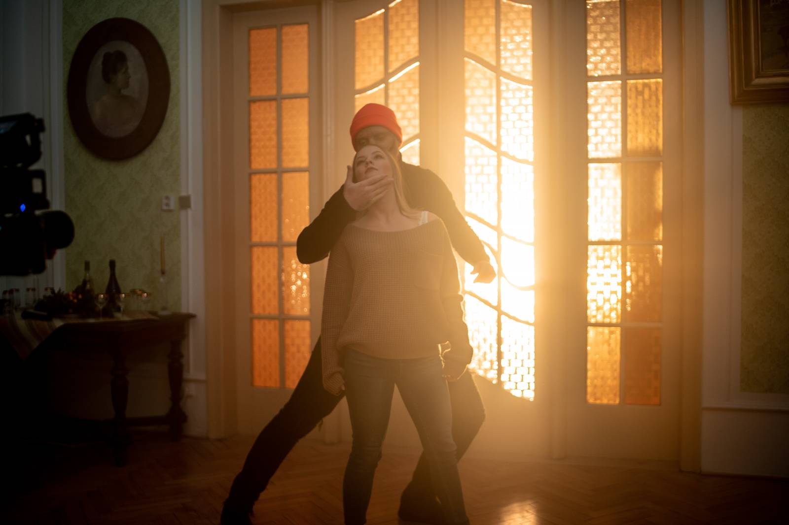 TOP 8 videoklipů týdne: Matka rappera Lipa neodvrací tvář, Xindl X miluje sebe samého a AC/DC těží z úspěchu aktuálního alba