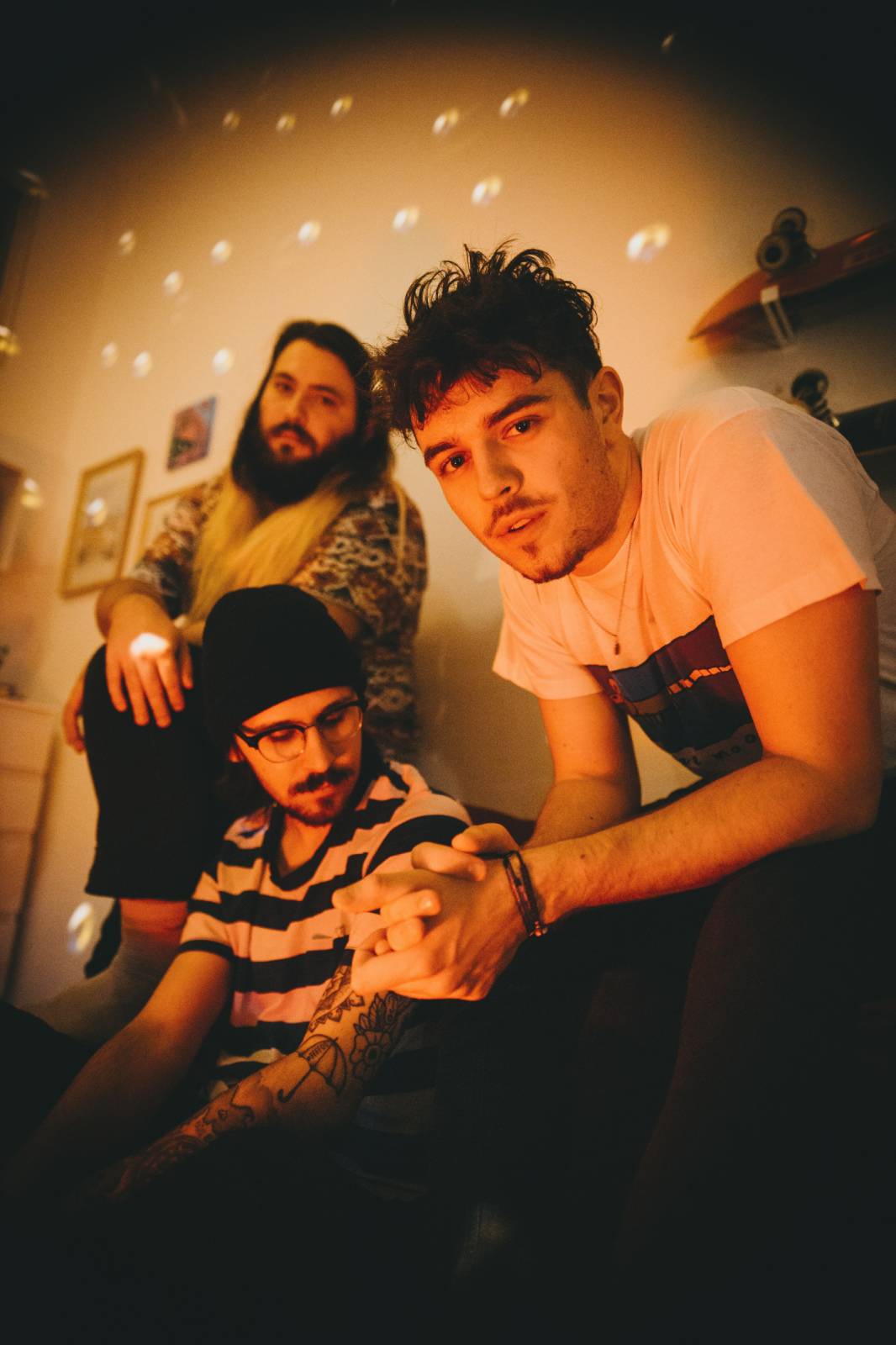 TOP 7 videoklipů týdne: Timmy White není Heartbreaker, Wohnout zpívají o Malém princi a Martin Ševčík s Patricií Fuxovou vzpomínají na dětství