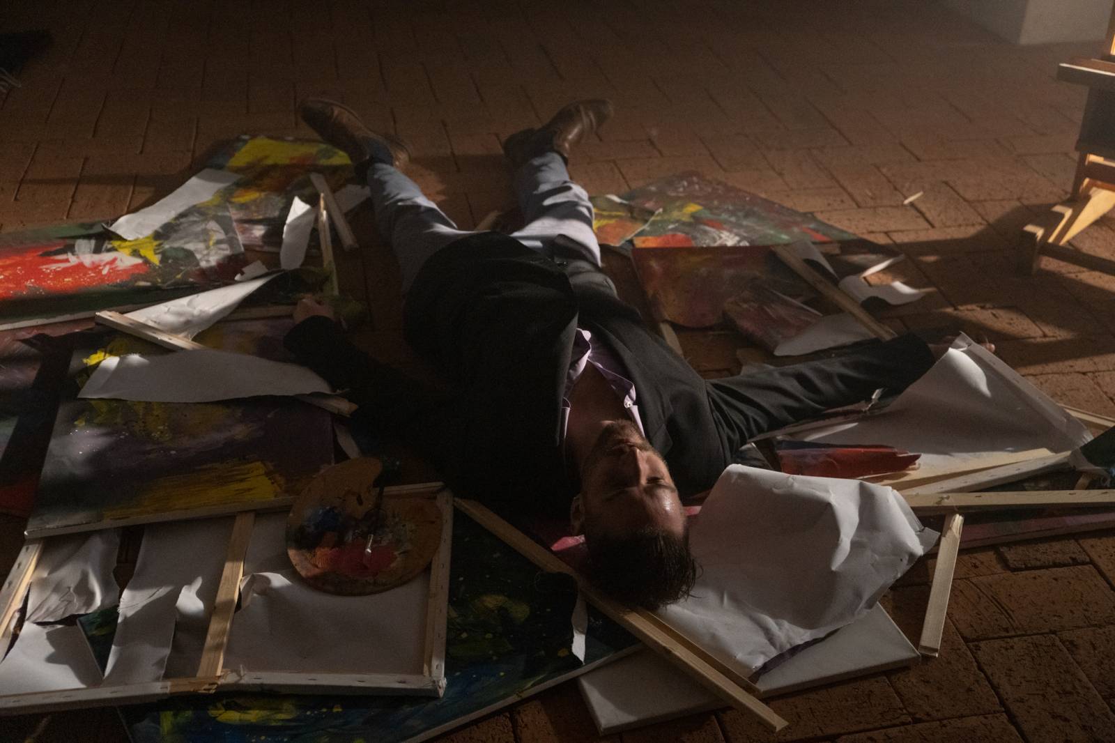 TOP 10 videoklipů týdne: Sebastian a ATMO Music zpívají o láskách a rozchodech, Mig 21 touží po lidském doteku a Pekař se stal psychologem