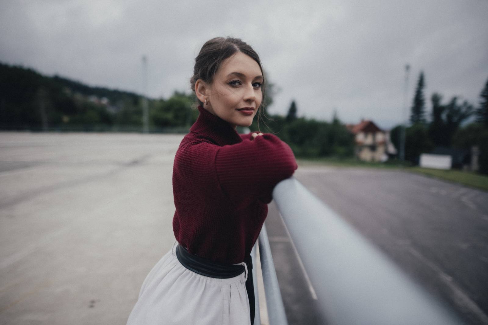 TOP 6 videoklipů týdne: Southpaw hlásí návrat po 10 letech, skladba Kateřiny Marie Tiché ve filmu a Annabelle u aktivní sopky