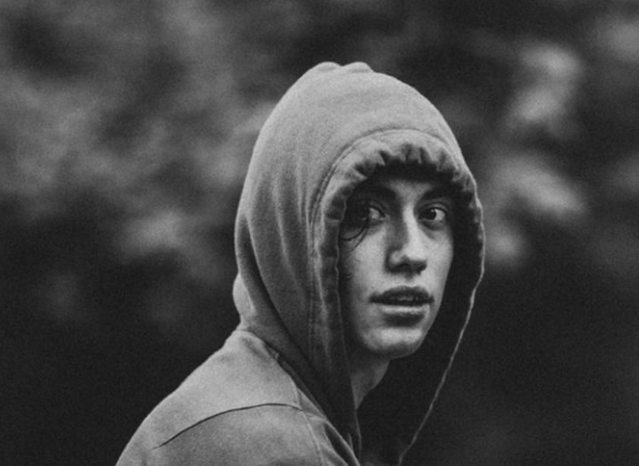 TOP 8 videoklipů týdne: Ben Cristovao s Adamem Mišíkem o životě bez velkých koncertů a Ewa Farna v roli Evy z ráje